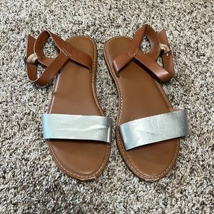 Woman’s Sandals